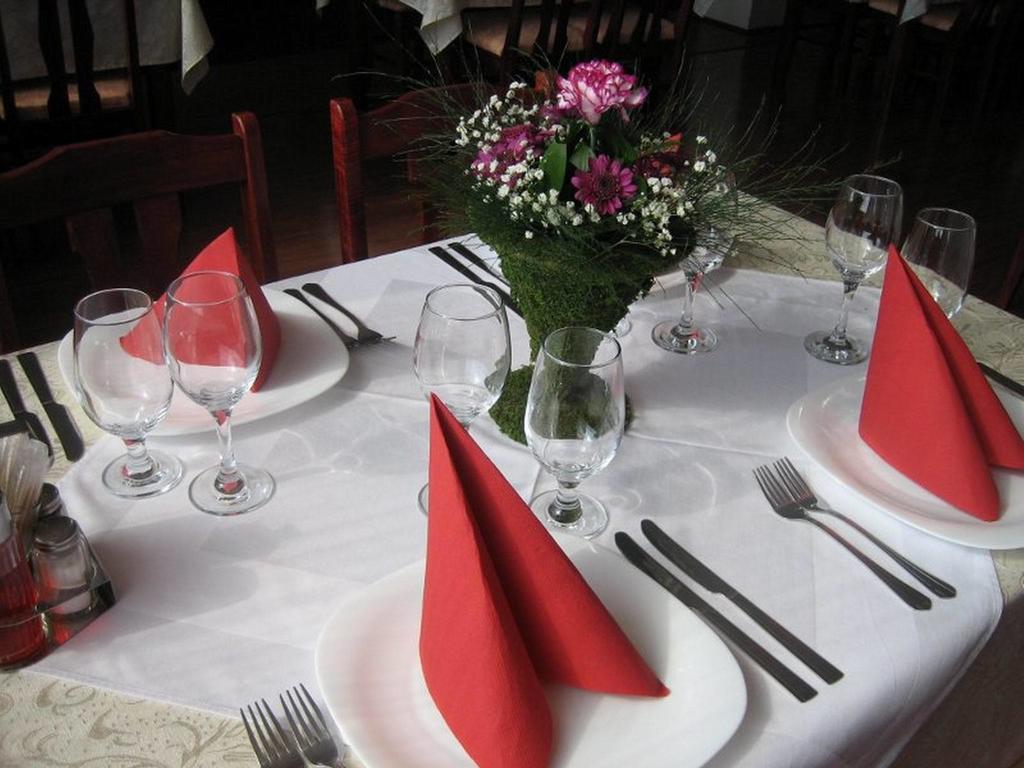 Bazeni Baikal Hotel Topola ภายนอก รูปภาพ